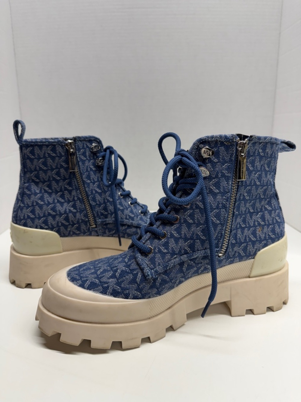 Micheal Kors Payton Combat Boots Lace Up Ankle Booties Shoes Denim Blue Size 7.5